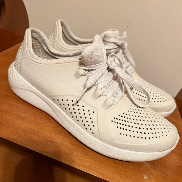 Crocs Women’s LiteRide 360 Pacer Sneakers - Picture 6 of 8